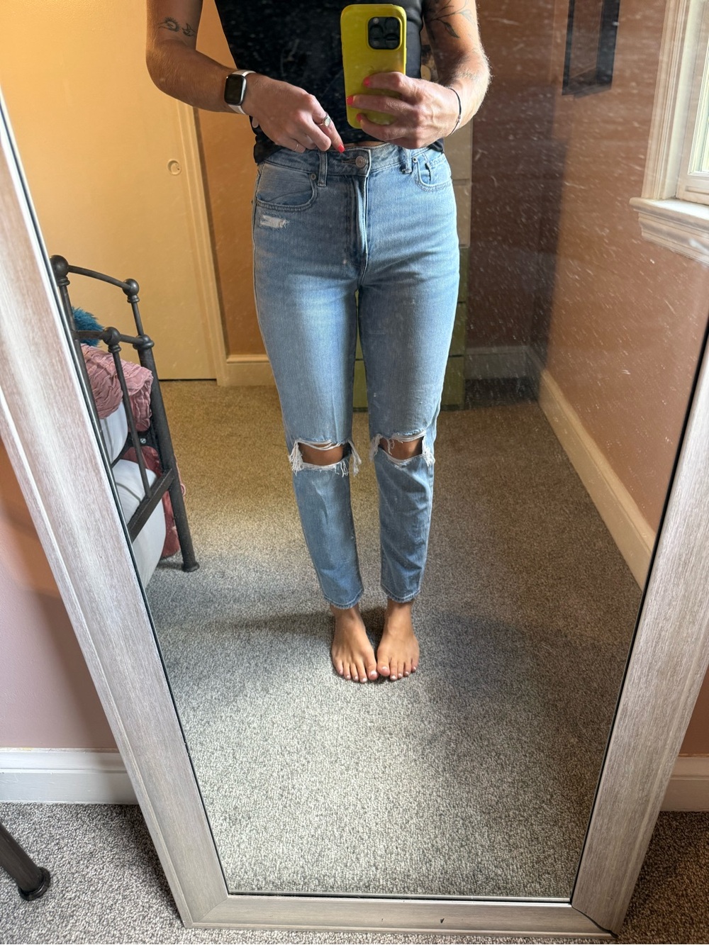 American Eagle Light wash Distressed mom Jeans